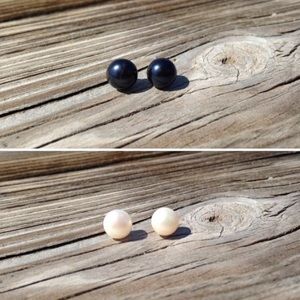 Genuine Freshwater Pearl Earrings - Black or White